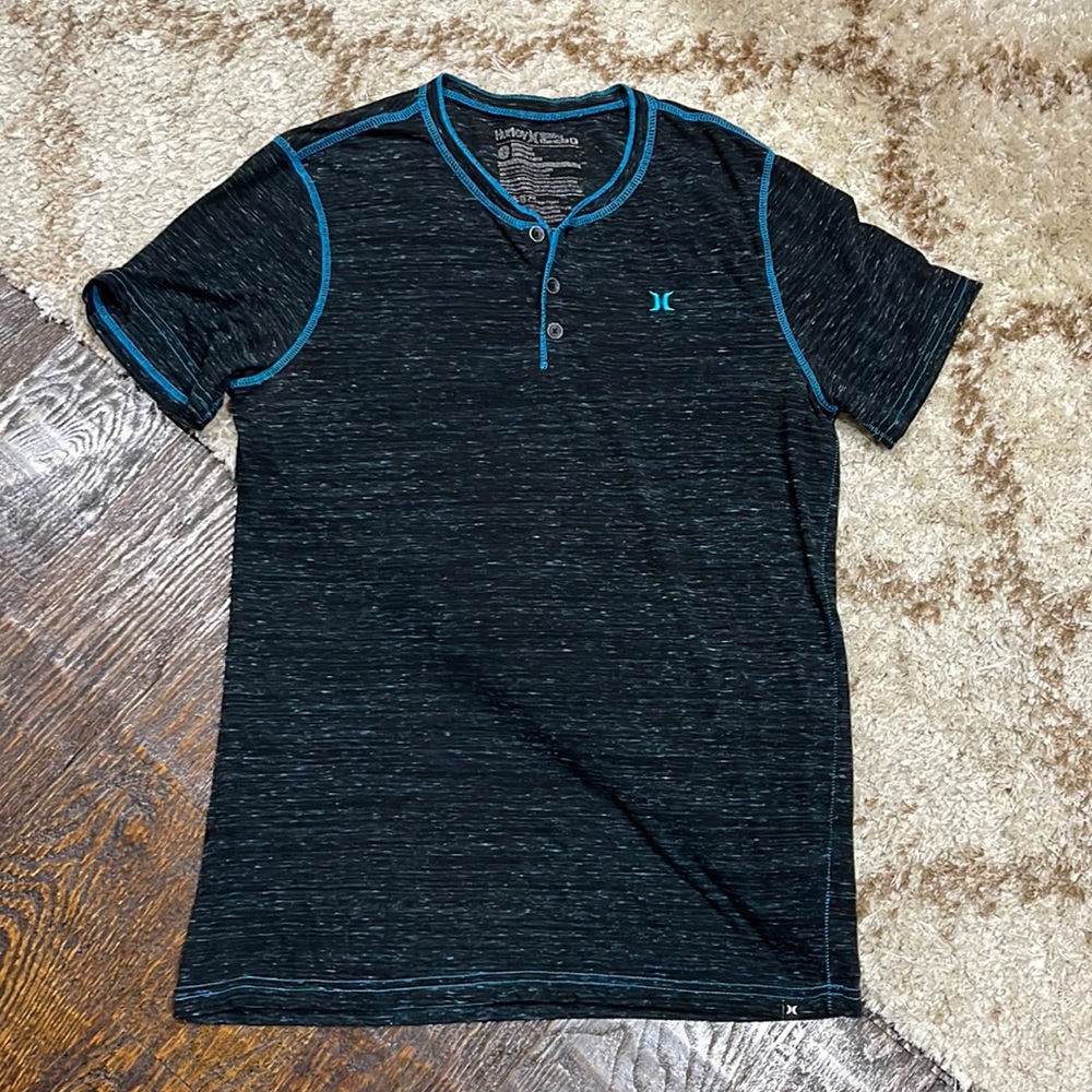 Men’s Size Large Short Sleeve Shirt